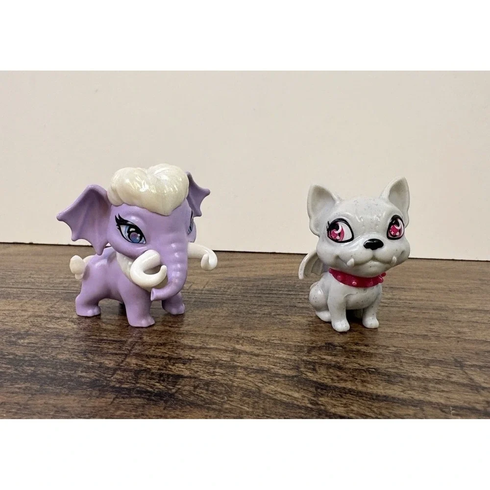 Monster High Clawd Wolf & Abbey Abominable Boo Crew Pets Bull Dog Elephant